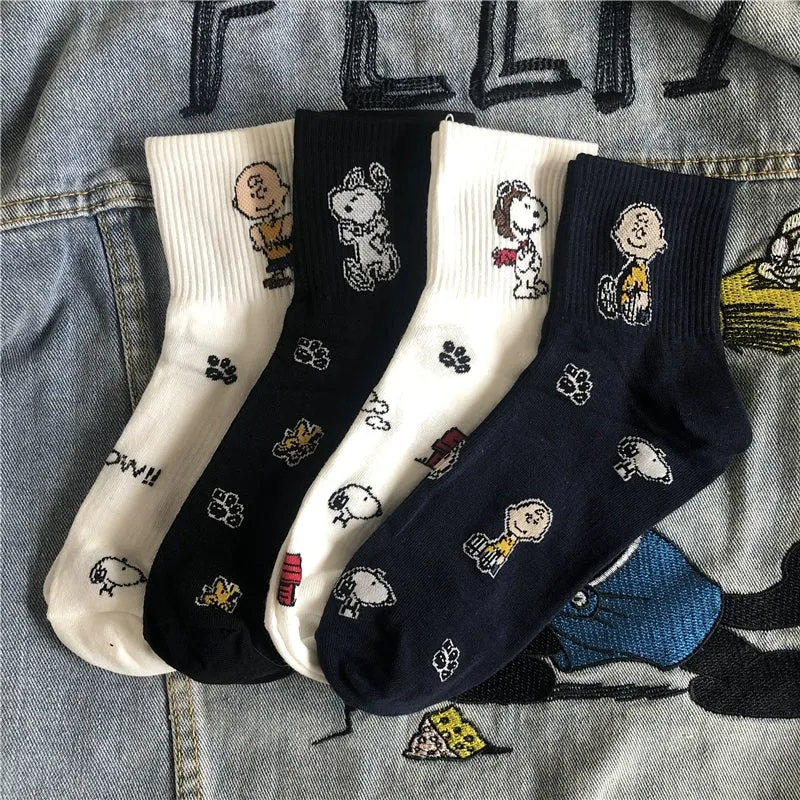 Cartoon Snoopy Medium Tube Socks for Couples