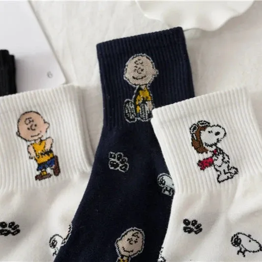 Cartoon Snoopy Medium Tube Socks for Couples