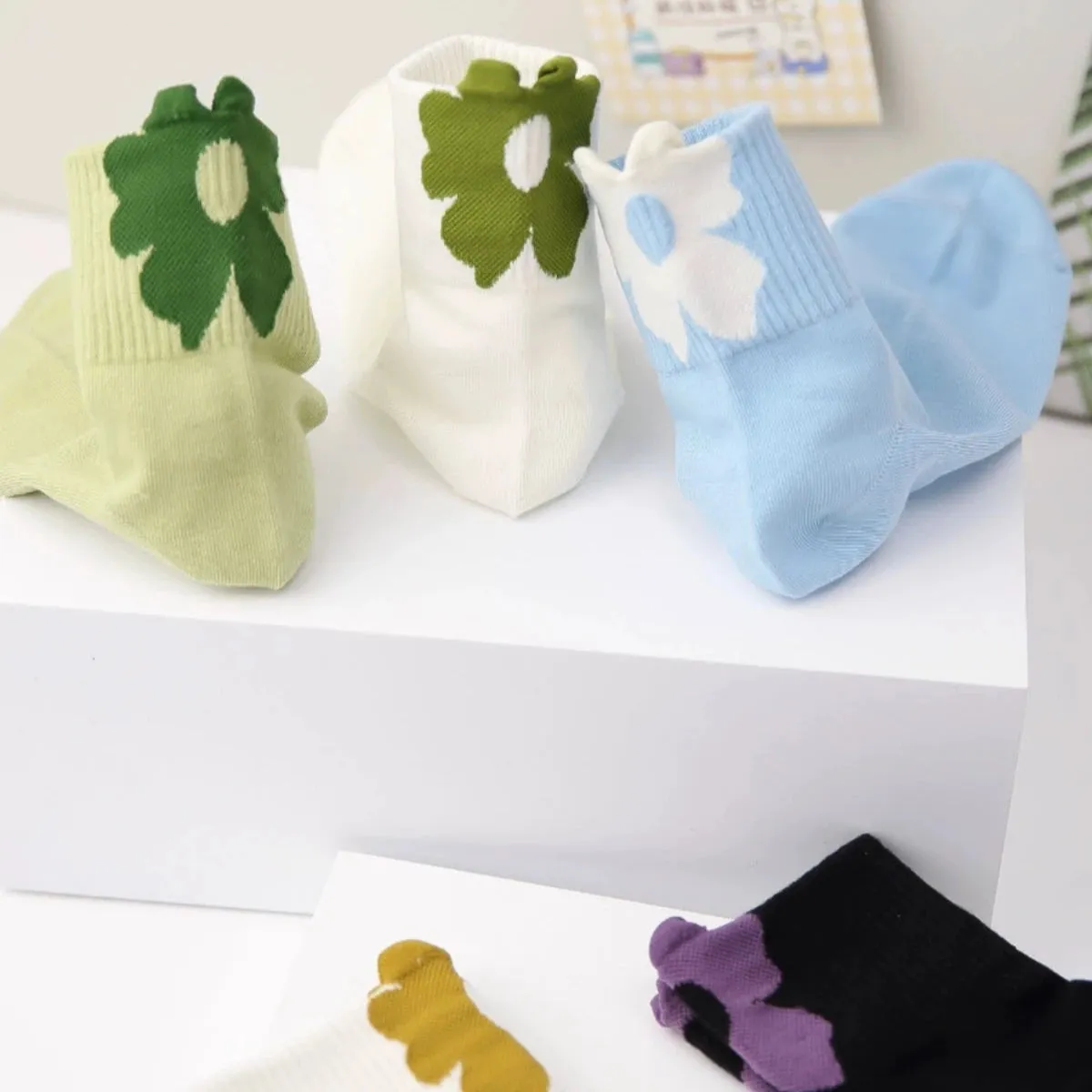 Cute 3D Floral Boneless Cotton Socks